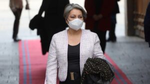 Ministra del Trabajo apunta al fin del retiro programado en la reforma previsional