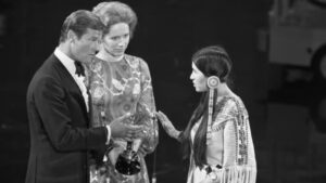 Murió Sacheen Littlefeather, la actriz que rechazó el Oscar en nombre de Marlon Brandon