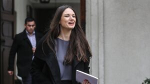 Irina Karamanos anuncia cambios en fundaciones para avanzar en su salida de La Moneda