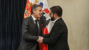 Secretario de Estado de EE.UU se reunió con Boric y anunció trabajo para incrementar inversiones en Chile