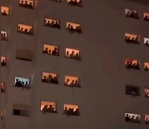 Expulsan a estudiantes que lanzaron indignantes insultos machistas en España
