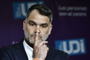 Macaya por diálogo constituyente: 