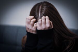 Día Internacional de la Salud Mental: especialistas destacan urgencia de combatir la depresión posparto