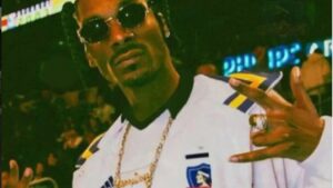 Snoop Dogg sorprendió al fotografiarse con la camiseta de Colo Colo