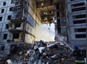 G7 se reúne con Volodimir Zelenski después de masivo bombardeo ruso a ciudades de Ucrania