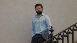 Boric instruye expulsión a extranjeros que agredieron a carabineros en Puerto Montt