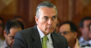 Ministerio Público remueve a hija y yerno de Oscar Izurieta en investigación por lavado de activos