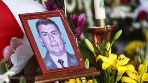 Tohá confirma que asistirá a funeral de carabinero asesinado tras críticas de familiares