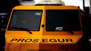 Dos guardias heridos a bala dejó un robo a un camión de valores en Mall Plaza El Trébol