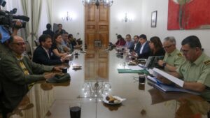 Gobierno prepara plan para aniversario del 18-O con 25 mil carabineros desplegados