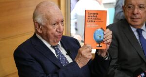 Cerezas chilenas a 30 mil pesos el kilo