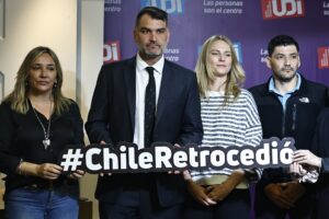 UDI y RN cuestionan el discurso del presidente Boric y presentan medidas en favor de Carabineros