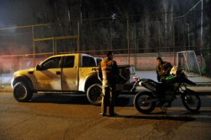 Carabineros da de baja a dos cabos por robar una camioneta en Arauco