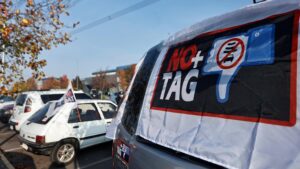 Caravana y barricadas: protesta de No+TAG provoca congestión en autopistas