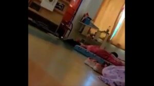 VIDEO - Niños se resguardan en el piso durante balacera en jardín infantil de Puente Alto