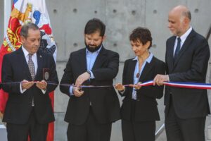 Presidente Boric felicitó al director de la PDI por su 