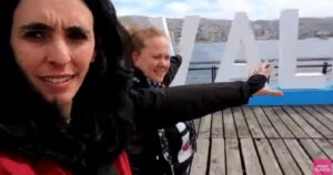 Youtubers argentinas descubren la conexión entre Valparaíso y Julio Cortázar