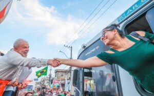 Lula derrota a Bolsonaro en estrecha votación