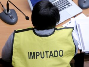 Condenan a presidio perpetuo a hombre que mató a su pareja frente a sus hijos