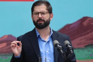 Los tres ejes de la reforma previsional que anunciará Boric esta noche en cadena nacional