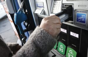 Nuevamente al alza: todas las bencinas y el diésel aumentaron $11,1 por litro