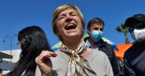 Evelyn Matthei trolea a la U por remodelación de Plaza Baquedano: 