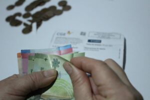 Salarios reales bajaron 2,3% en septiembre por impacto de la inflación