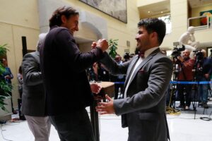 Quiebre en las bancadas DC y PDG permitieron triunfo del oficialismo en presidencia de la Cámara de Diputados