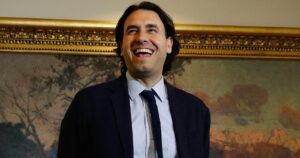 Vlado Mirosevic hace llamado a la unidad en la Cámara: 