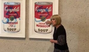 Activistas ecologistas se pegaron a célebre obra de Andy Warhol en Australia