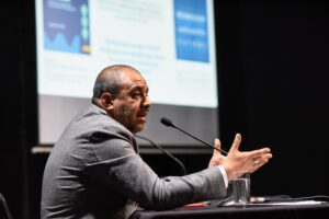 Ministro Ávila anuncia que proyecto para modificar el Simce se presentará en marzo