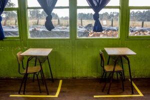 Más de 50 mil escolares se restaron del sistema entre 2021 y 2022