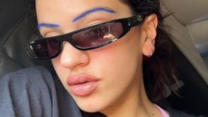 Con las manos vacías: Rosalía perdió en los MTV EMA 2022 ante Taylor Swift