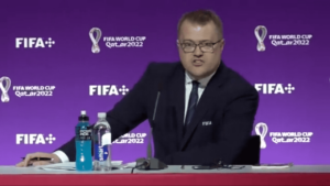 Director de Comunicaciones de la FIFA se declaró gay tras discurso de Infantino en Qatar