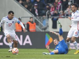 Chile empata con Eslovaquia y Berizzo suma siete partidos sin ganar