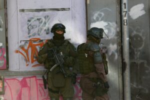 General Yáñez confirma que Carabineros manejará armas 