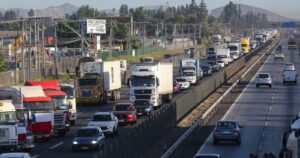 Paro camionero: gremios y Gobierno alcanzan principio de acuerdo por precio de los combustibles