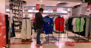 Adidas se suma a polémica y acusa la detección de ropa falsificada en La Polar