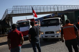 Continúa el paro: camioneros no quieren querellas en su contra para llegar a acuerdo