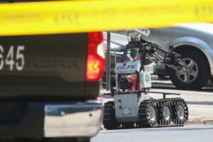 Gope trabaja en hallazgo de artefacto sospechoso en Providencia