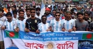 VIDEOS - Bangladesh es un carnaval por el triunfo de Argentina en el Mundial de Qatar