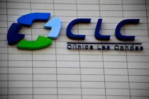 Justicia levantó prohibición de ingreso a Clínica Las Condes a oncólogo acusado de abuso sexual