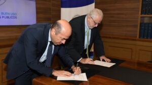Codelco y Contraloría ponen fin a disputa judicial con firma de convenio por probidad