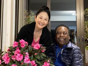 Pelé compartió su parte médico y llamó a la calma al mundo del fútbol: 