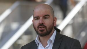 Ex seremi acusa despido injustificado y exige disculpas públicas del ministro Jackson