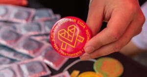 SIDA, por la razón o la fuerza