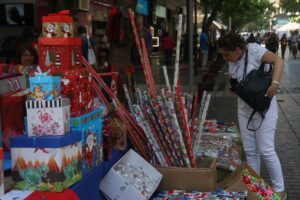 Aguinaldo de Navidad: por qué la mayoría de los trabajadores prefiere recibir dinero en efectivo