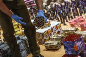 Cae el mayor proveedor ilegal de fuegos artificiales: vendía explosivos usados en minería