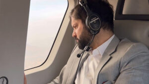 Gabriel Boric sobrevuela incendios forestales en Villa Alemana y visitará a bombero lesionado