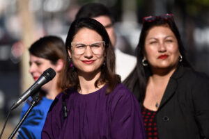 Alcaldesa Hassler condena ataque contra guía turístico: 
